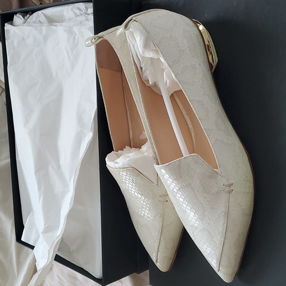 NIB $595 Nicholas Kirkwood snakeskin print leather loafers...